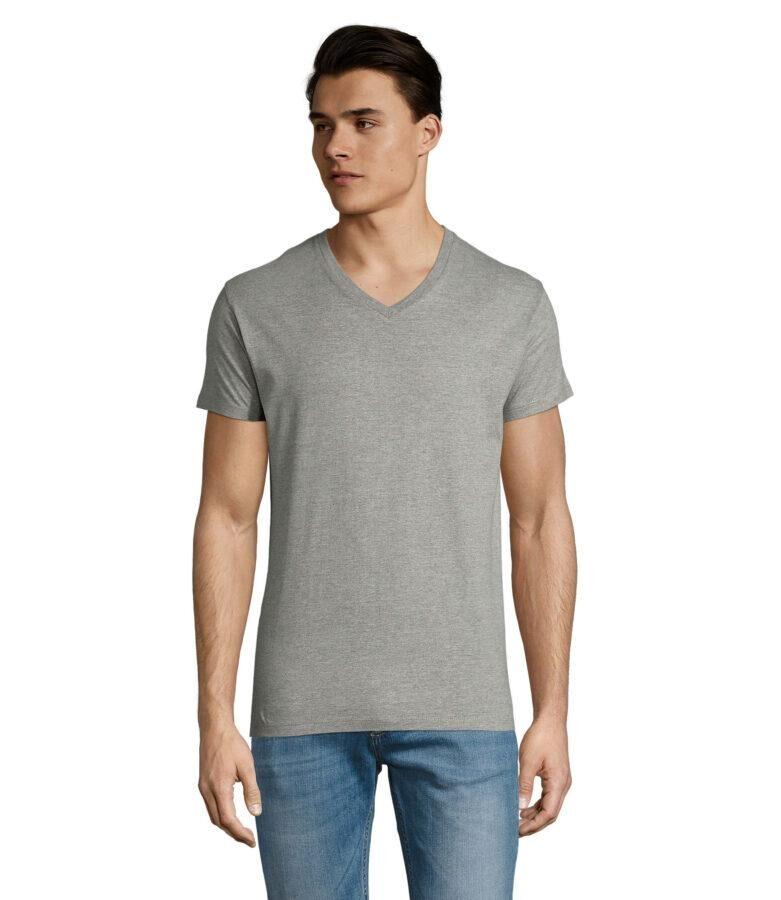 Personalisiertes Herren-T-Shirt mit V-Ausschnitt 9 Camiseta con cuello pico para hombre personalizada